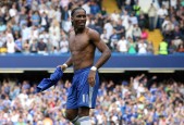 爱游戏中国官方网站-科维托娃跨界利物浦连败引热议，网球天后为何在足球场水土不服？